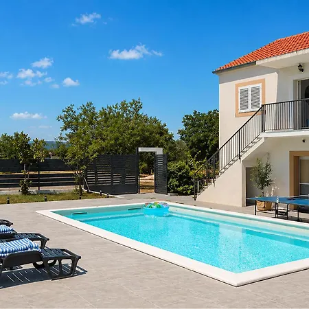 Tatil Evi Amazing In Dugobabe